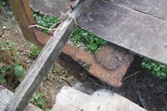 Students, residents of Bac Lieu waste hours avoiding dangerous bridge