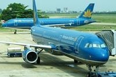 Fog cancels, delays flights at airports across the nation
