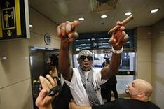Dennis Rodman back to N.Korea despite political tension