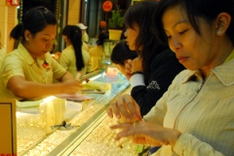 Central bank unveils draft decree on gold trading management