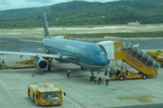 Vietnam flaps its air-transport wings