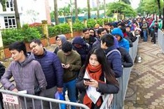 Fans queue up for AFF Cup final tickets