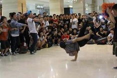 National hip hop contest heads for Hanoi