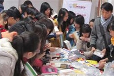 Book festival opens at national library