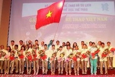 Vietnam’s athletes leave for London Olympics