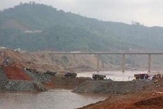 Building contract signed for Lai Chau hydropower plant