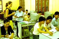 Volunteers to teach kids