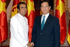 PM receives Sri Lankan counterpart