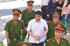 Ex-Vinalines officials get 15-22 year prison sentences