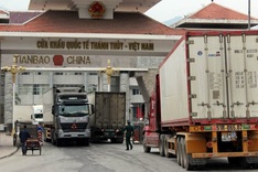 Vietnam-China border gate sees record high import-export revenue