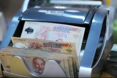 Bad debt plagues financial sector