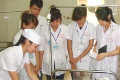 Government cuts tuition to attract medical professionals