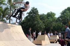 Hanoi youth enjoy urban sports festival