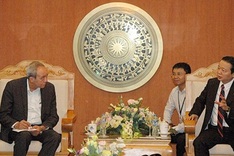 Foreign experts to probe mass fish deaths