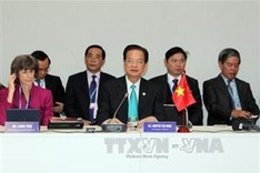PM co-chairs high-level dialogue on climate change in Mekong Delta