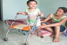 Kids get free check ups from Swiss specialists