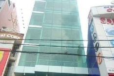 Thousands of businesses in Hanoi go belly-up