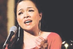 Strauss works on at Grand Hall