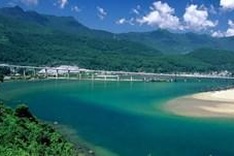 Festival honours Lang Co’s world beautiful bay