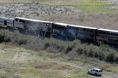 Six killed in Nevada train-truck crash