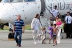 Jolie's Pitt stop in Vietnam