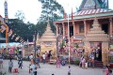 Ethnic Khmers ringing in the New Year in Vietnam