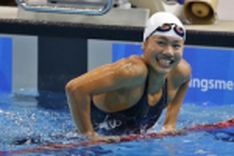 Many US universities promise scholarship for Vietnam’s top swimmer