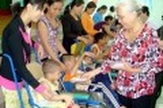 Vietnam-US AO group makes field trip