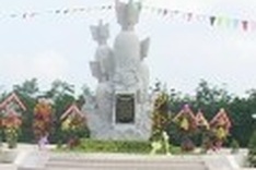 Stele recalls first B-52 bomber attack in Vietnam