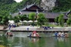 Travel agents report record half-year figures