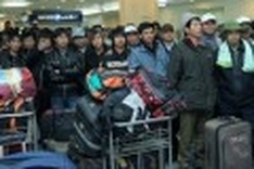 Vietnam to complete bringing workers home soon