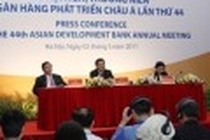 Hanoi-hosted ADB meeting focuses on inflation