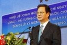 PM urges Vietsovpetro to increase oil reserves