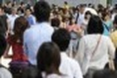 UN pushes gender equality as population hits 7 billion