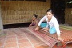 Discovering Dinh An mat craft village