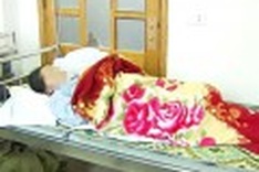 Live leech removed from girl's lungs
