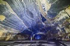 Quang Binh to open tours to newly-discovered cave