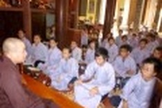 Buddhism helps Hanoi youth relieve stress