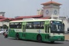 Commuters say no to buses in Vietnam metro