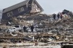 Music festival raises funds for Japanese quake victims