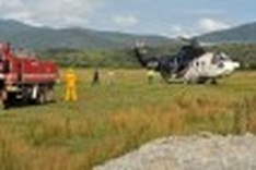Australia to rescue hundreds stranded by floods