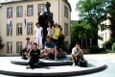 Vietnam: Persuading overseas students to return
