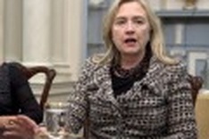 Clinton: Afghans won't give up on Taliban deal