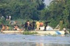 River cruise ship capsizes, 16 missing