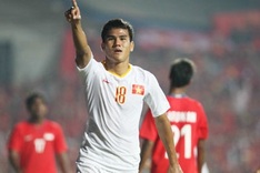 Vietnam crushes Singapore to enter football final