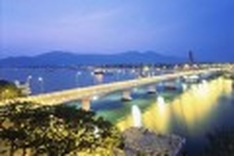 Vietnam’s two biggest cities slip in business competitiveness