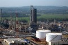 Dung Quat resumes operations, boosts petrol supply
