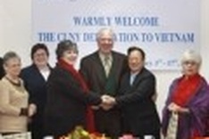 Vietnam, US promote cooperation in education