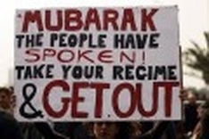 Egyptian army sides with Mubarak; tensions rise