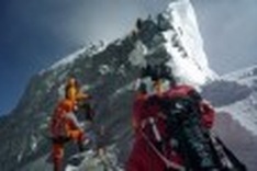 Everest summit wired up with Internet